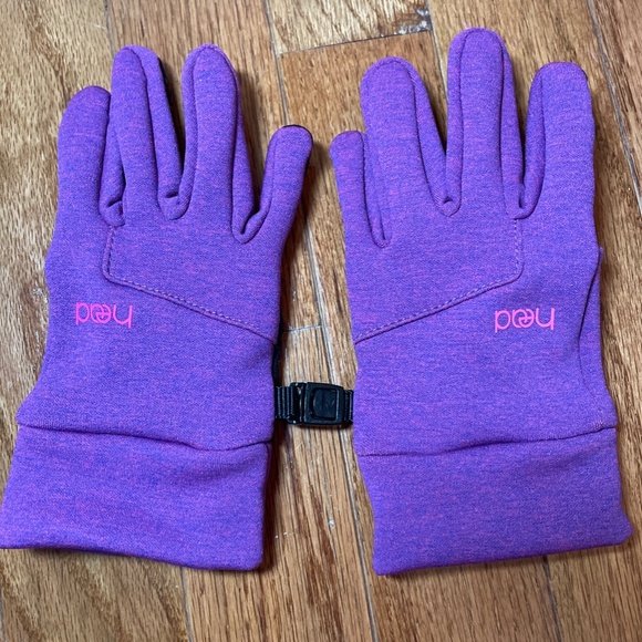 Kids Touchscreen Gloves and Waterproof Mittens - Picture 3 of 6